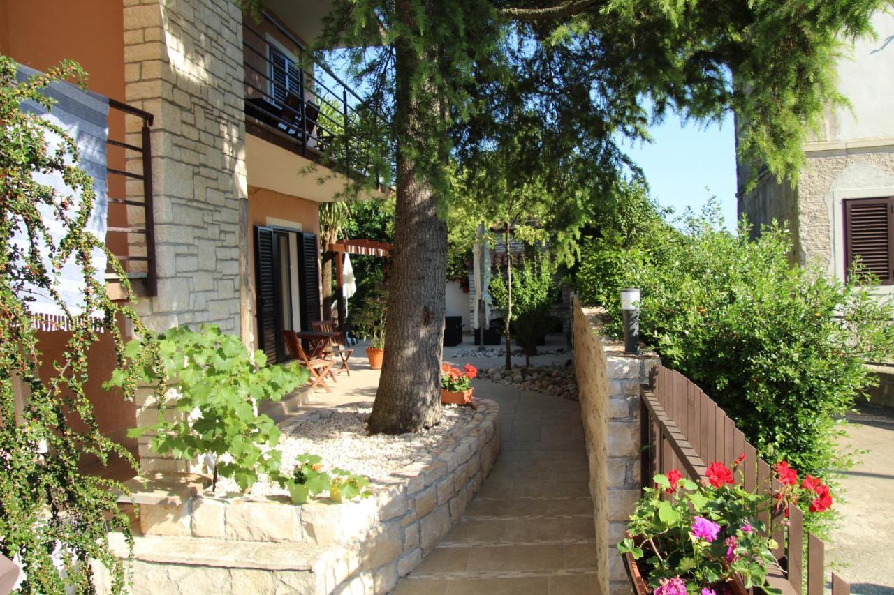 Apartments Eva 우마그 외부 사진